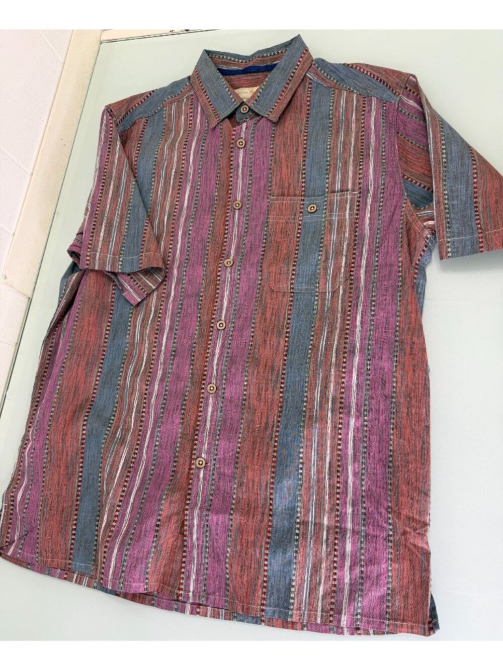 The Territory Ahead Shirt Mens Medium M Button Up Short Sleeve Aztec Western